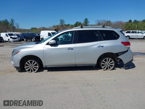2016 Nissan Pathfinder Platinum with VIN 5N1AR2MM0GC616224, listed as a IAAI auction lot 42088422 with 131,411 mi miles. Bid and sale history available at carsss.com. Image 14.