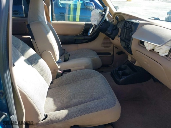 2002 Ford Ranger XL with VIN 1FTYR14U52PA18158, listed as a IAAI auction lot 41289210 with 89,255 mi miles. Bid and sale history available at carsss.com. Image 5.