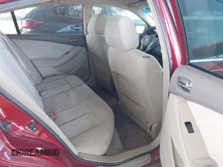 2007 Nissan Altima 2.5 with VIN 1N4AL21E67N497172, listed as a IAAI auction lot 41685655 with 84,140 mi miles. Bid and sale history available at carsss.com. Image 8.