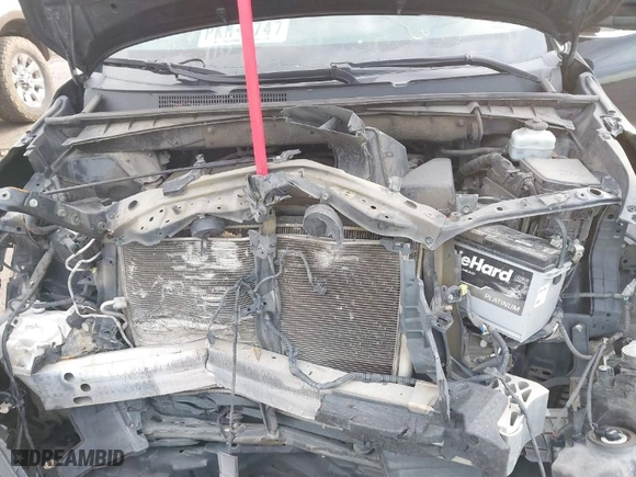2019 Toyota Highlander SE with VIN 5TDKZRFH0KS560116, listed as a IAAI auction lot 41366051 with NaN miles. Bid and sale history available at carsss.com. Image 10.