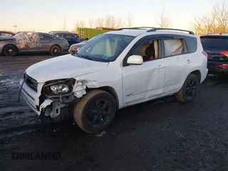2007 Toyota RAV4 Limited with VIN JTMBK31V075032734, listed as a IAAI auction lot 41140896 with 204,551 mi miles. Bid and sale history available at carsss.com. Image 2.