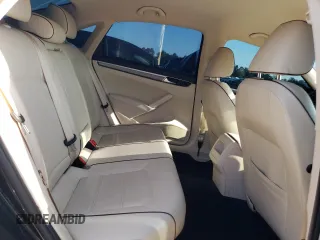 2018 Volkswagen Passat S z VIN 1VWAA7A3XJC045947, wystawiony jako Copart lot #51825425 z przebiegiem 74 687 mil mil oraz Szkoda całkowita • Salvage title. Historia ofert i sprzedaży dostępna na DreamBid. Obrazek 10.