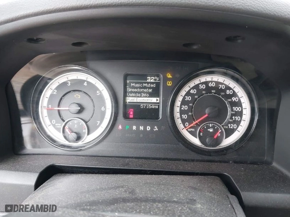 2018 Ram 2500 Tradesman with VIN 3C6UR5HJ9JG189592, listed as a IAAI auction lot 41919085 with 57,154 mi miles. Bid and sale history available at carsss.com. Image 7.