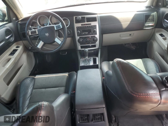 2007 Dodge Magnum R/T z VIN 2D4GV57287H631141, wystawiony jako Copart lot #58344145 z przebiegiem 156 072 mil mil oraz Szkody całkowita. Historia ofert i sprzedaży dostępna na DreamBid. Obrazek 8.
