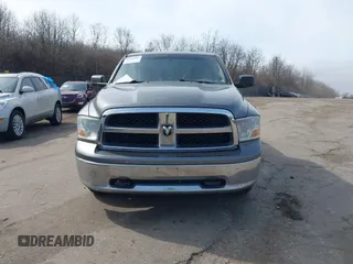 2010 Dodge 1500 SLT z VIN 1D7RV1GT3AS192606, wystawiony jako IAAI lot #41791083 z przebiegiem 284 816 mil mil oraz . Historia ofert i sprzedaży dostępna na DreamBid. Obrazek 13.