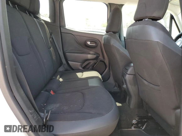 2018 Jeep Renegade Altitude with VIN ZACCJABB2JPG81613, listed as a Copart auction lot 53138085 with 160,535 mi miles and Salvage title. Bid and sale history available at DreamBid. Image 10.