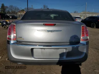 2014 Chrysler 300 C with VIN 2C3CCAKG9EH201097, listed as a Copart auction lot 47728625 with 197,424 mi miles and Clean Title. Bid and sale history available at carsss.com. Image 6.