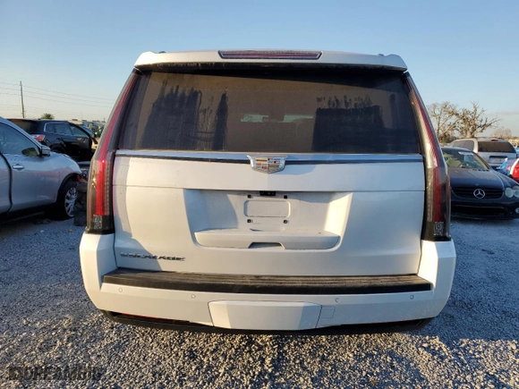 2018 Cadillac Escalade Platinum with VIN 1GYS4DKJ8JR243041, listed as a Copart auction lot 44907505 with 46,763 mi miles and Salvage Title. Bid and sale history available at carsss.com. Image 6.