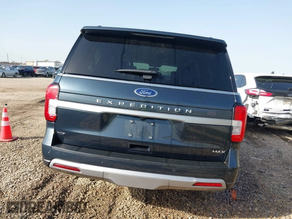 2024 Ford Expedition Max XLT with VIN 1FMJK1J84REA22720, listed as a IAAI auction lot 41837312 with 30,874 mi miles and . Bid and sale history available at DreamBid. Image 16.