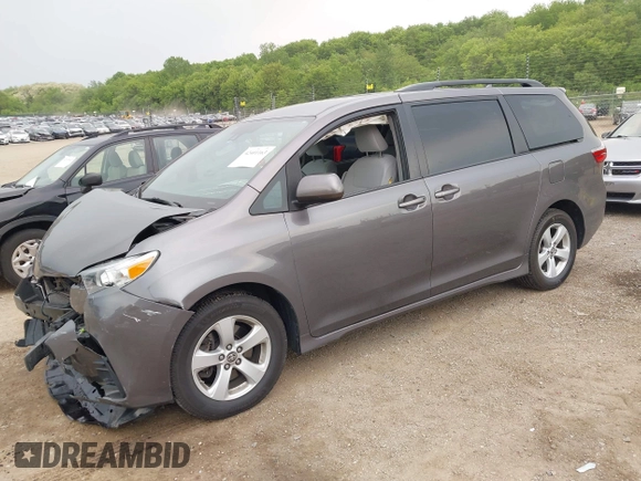 2020 Toyota Sienna LE Auto Access Seat with VIN 5TDKZ3DC6LS083567, listed as a IAAI auction lot 42401163 with 82,266 mi miles and . Bid and sale history available at DreamBid. Image 17.