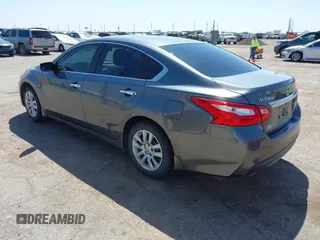 2017 Nissan Altima SR z VIN 1N4AL3AP9HC253312, wystawiony jako IAAI lot #42019699 z przebiegiem 139 440 mil mil oraz . Historia ofert i sprzedaży dostępna na DreamBid. Obrazek 3.