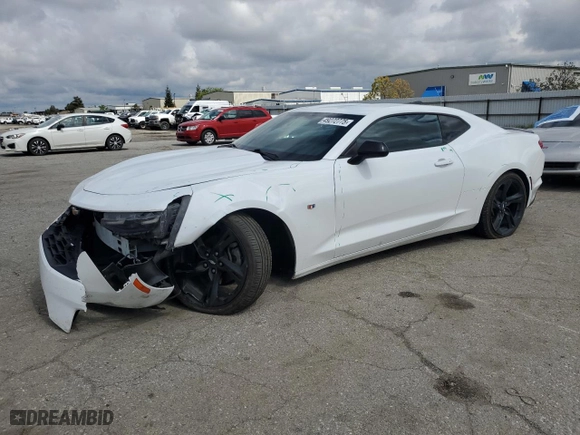 2019 Chevrolet Camaro 1LT with VIN 1G1FB1RX4K0158430, listed as a Copart auction lot 49272775 with 61,641 mi miles and Salvage Title. Bid and sale history available at carsss.com. Image 1.