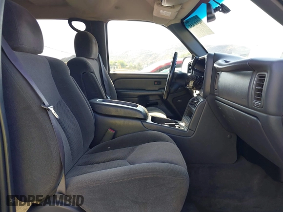 2005 Chevrolet Silverado 1500 LS with VIN 2GCEC13T551220139, listed as a IAAI auction lot 42181638 with 260,855 mi miles and . Bid and sale history available at DreamBid. Image 5.