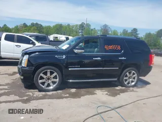 2008 Cadillac Escalade z VIN 1GYEC63818R112129, wystawiony jako IAAI lot #42005558 z przebiegiem 162 875 mil mil oraz . Historia ofert i sprzedaży dostępna na DreamBid. Obrazek 14.