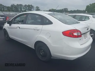 2011 Ford Fiesta SE с VIN 3FADP4BJ5BM207435, выставлен на аукционе IAAI как лот 42216633 с пробегом 147 812 миль миль и . История ставок и продаж доступна на DreamBid. Изображение 3.
