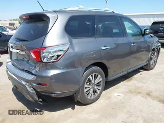 2018 Nissan Pathfinder SL with VIN 5N1DR2MN8JC659125, listed as a IAAI auction lot 42033651 with 120,934 mi miles and . Bid and sale history available at DreamBid. Image 4.