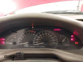 1999 Pontiac Sunfire SE z VIN 1G2JB524XX7547651, wystawiony jako IAAI lot #41962158 z przebiegiem 130 385 mil mil oraz . Historia ofert i sprzedaży dostępna na DreamBid. Obrazek 7.