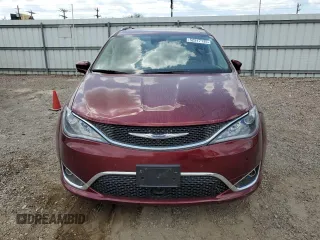 2018 Chrysler Pacifica Touring L Plus z VIN 2C4RC1EG9JR106271, wystawiony jako Copart lot #52977135 z przebiegiem 53 484 mil mil oraz Szkody całkowita. Historia ofert i sprzedaży dostępna na DreamBid. Obrazek 5.
