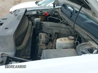 2011 Chevrolet Silverado 2500HD LT z VIN 1GC1CXCG6BF233085, wystawiony jako IAAI lot #43291048 z przebiegiem 161 159 mil mil oraz . Historia ofert i sprzedaży dostępna na DreamBid. Obrazek 20.