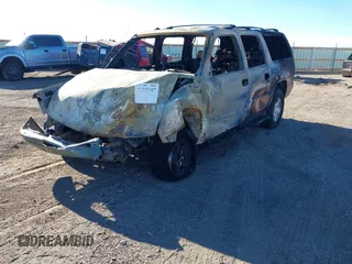 2004 Chevrolet Suburban LS with VIN 3GNEC16Z24G318784, listed as a IAAI auction lot 41205407 with 1 mi miles. Bid and sale history available at carsss.com. Image 2.