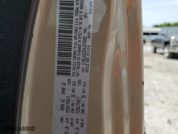 2017 Jeep Wrangler Unlimited Sport with VIN 1C4BJWDG5HL670282, listed as a Copart auction lot 52332905 with 106,022 mi miles and Salvage Title. Bid and sale history available at carsss.com. Image 13.