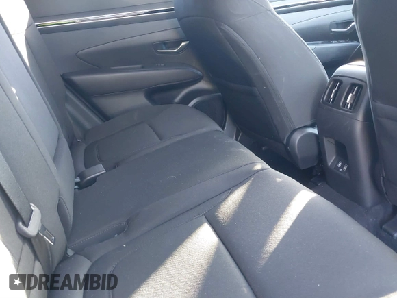 2024 Hyundai Tucson SEL with VIN 5NMJBCDE4RH334082, listed as a IAAI auction lot 41493611 with 10,441 mi miles and . Bid and sale history available at carsss.com. Image 8.