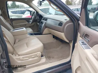 2013 Chevrolet Suburban LT with VIN 1GNSKJE70DR119447, listed as a IAAI auction lot 42169717 with 112,089 mi miles and . Bid and sale history available at DreamBid. Image 5.