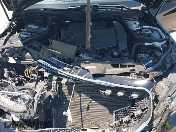 2016 Mercedes-Benz E 350 Sport with VIN WDDHF5KB5GB170467, listed as a IAAI auction lot 42750322 with 84,182 mi miles and . Bid and sale history available at DreamBid. Image 10.