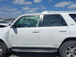 2018 Toyota 4Runner SR5 with VIN JTEZU5JR6J5171504, listed as a IAAI auction lot 41787840 with 112,002 mi miles. Bid and sale history available at carsss.com. Image 13.