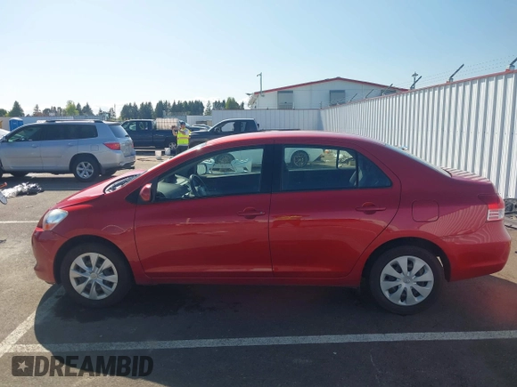2008 Toyota Yaris z VIN JTDBT903784012634, wystawiony jako IAAI lot #42095324 z przebiegiem 136 691 mil mil oraz . Historia ofert i sprzedaży dostępna na DreamBid. Obrazek 14.