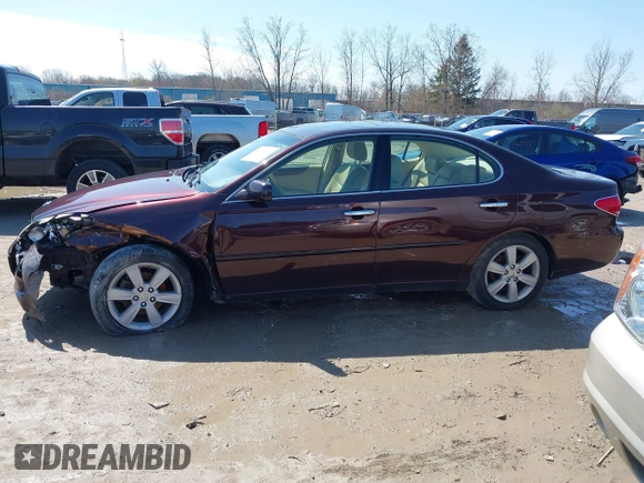 2005 Lexus ES 330 with VIN JTHBA30G455137584, listed as a IAAI auction lot 41961431 with 197,531 mi miles. Bid and sale history available at carsss.com. Image 13.