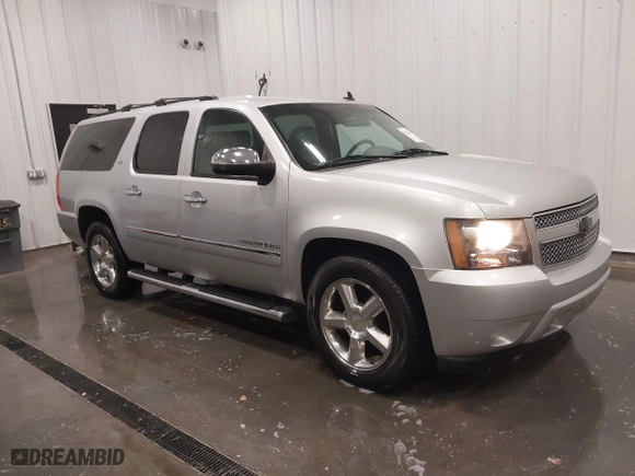 2011 Chevrolet Suburban LTZ with VIN 1GNSKKE31BR143238, listed as a IAAI auction lot 41621927 with NaN miles. Bid and sale history available at carsss.com. Image 1.