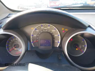 2012 Honda Fit с VIN JHMGE8H32CC030518, выставлен на аукционе IAAI как лот 41740707 с пробегом 132 665 миль миль и . История ставок и продаж доступна на DreamBid. Изображение 7.
