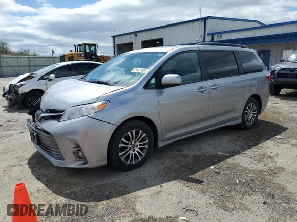 2018 Toyota Sienna XLE Auto Access Seat с VIN 5TDYZ3DC8JS925025, выставлен на аукционе Copart как лот 55523195 с пробегом 191 675 миль миль и Чистый • Clean title. История ставок и продаж доступна на DreamBid. Изображение 1.