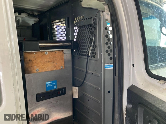 2015 Chevrolet Express Cargo with VIN 1GCWGFCG0F1145334, listed as a IAAI auction lot 42610461 with 143,162 mi miles and . Bid and sale history available at DreamBid. Image 13.
