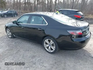2011 Saab 9-5 Turbo4 z VIN YS3GN4AR2B4007492, wystawiony jako IAAI lot #41936448 z przebiegiem 106 750 mil mil oraz . Historia ofert i sprzedaży dostępna na DreamBid. Obrazek 3.