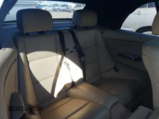 2004 BMW 3 Series 325Ci with VIN WBABW33494PL31502, listed as a Copart auction lot 63704625 with 121,077 mi miles and Clean title. Bid and sale history available at DreamBid. Image 7.