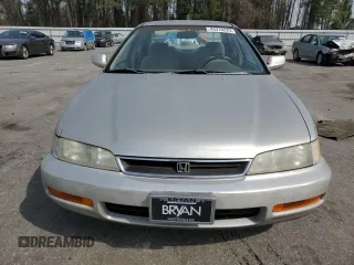 1997 Honda Accord LX with VIN 1HGCD5630VA006092, listed as a Copart auction lot 43310225 with 129,048 mi miles and Salvage Title. Bid and sale history available at carsss.com. Image 5.