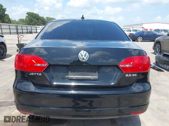 2012 Volkswagen Jetta SE with VIN 3VWDP7AJ6CM391733, listed as a IAAI auction lot 42732512 with 158,183 mi miles and . Bid and sale history available at DreamBid. Image 17.