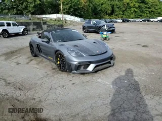 2024 Porsche 718 Spyder RS z VIN WP0CE2A8XRK240155, wystawiony jako Copart lot #67824394 z przebiegiem Nie podano mil oraz Szkoda całkowita • Salvage title. Historia ofert i sprzedaży dostępna na DreamBid. Obrazek 11.