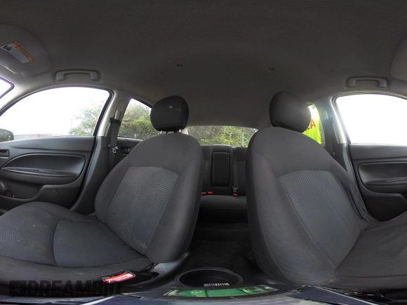 2019 Mitsubishi Mirage ES z VIN ML32F3FJ1KHF17276, wystawiony jako IAAI lot #42382799 z przebiegiem 87 753 mil mil oraz . Historia ofert i sprzedaży dostępna na DreamBid. Obrazek 18.