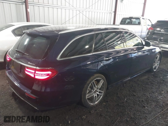 2019 Mercedes-Benz E 450 with VIN WDDZH6JB2KA609306, listed as a IAAI auction lot 41619816 with 55,593 mi miles and . Bid and sale history available at DreamBid. Image 4.