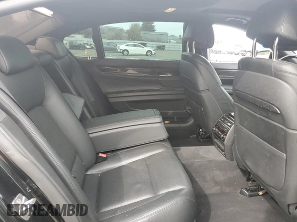 2015 BMW 7 Series 750Li with VIN WBAYE8C54FD782389, listed as a Copart auction lot 45150445 with 122,788 mi miles and Clean Title. Bid and sale history available at carsss.com. Image 10.