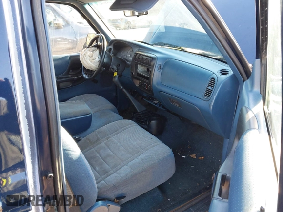 1997 Ford Ranger XLT z VIN 1FTCR10A1VUC49988, wystawiony jako IAAI lot #41257264 z przebiegiem 414 401 mil mil oraz . Historia ofert i sprzedaży dostępna na DreamBid. Obrazek 5.