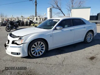 2013 Chrysler 300 Motown with VIN 2C3CCAAG8DH698191, listed as a Copart auction lot 44552005 with 268,341 mi miles and Salvage Title. Bid and sale history available at carsss.com. Image 1.