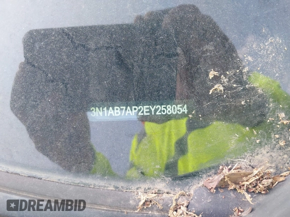 2014 Nissan Sentra SR with VIN 3N1AB7AP2EY258054, listed as a IAAI auction lot 42118024 with Not Provided miles and . Bid and sale history available at DreamBid. Image 9.