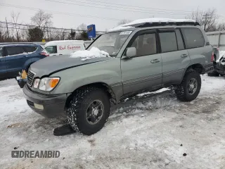 2002 Lexus LX 470 with VIN JTJHT00W923514121, listed as a Copart auction lot 87761105 with 247,752 mi miles and Salvage Title. Bid and sale history available at carsss.com. Image 1.