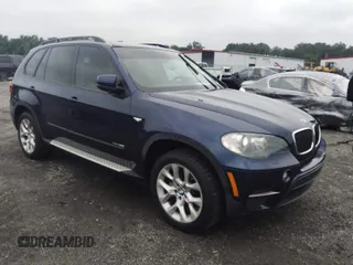 2011 BMW X5 35i z VIN 5UXZV4C50BL415343, wystawiony jako IAAI lot #42522326 z przebiegiem 173 705 mil mil oraz . Historia ofert i sprzedaży dostępna na DreamBid. Obrazek 1.