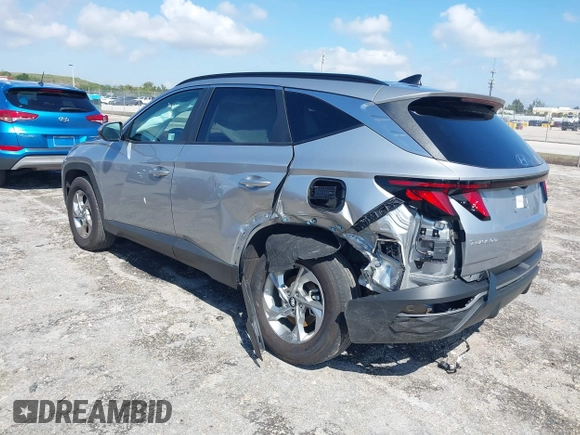 2024 Hyundai Tucson SEL with VIN 5NMJBCDE7RH387021, listed as a IAAI auction lot 41930770 with 33,119 mi miles and . Bid and sale history available at carsss.com. Image 3.