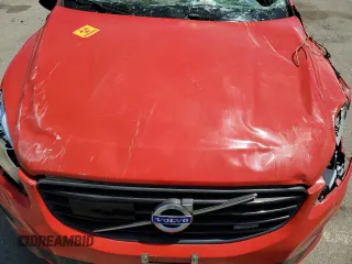 2015 Volvo XC60 z VIN YV4902RHXF2619954, wystawiony jako Copart lot #56196155 z przebiegiem Nie podano mil oraz Szkoda całkowita • Salvage title. Historia ofert i sprzedaży dostępna na DreamBid. Obrazek 12.
